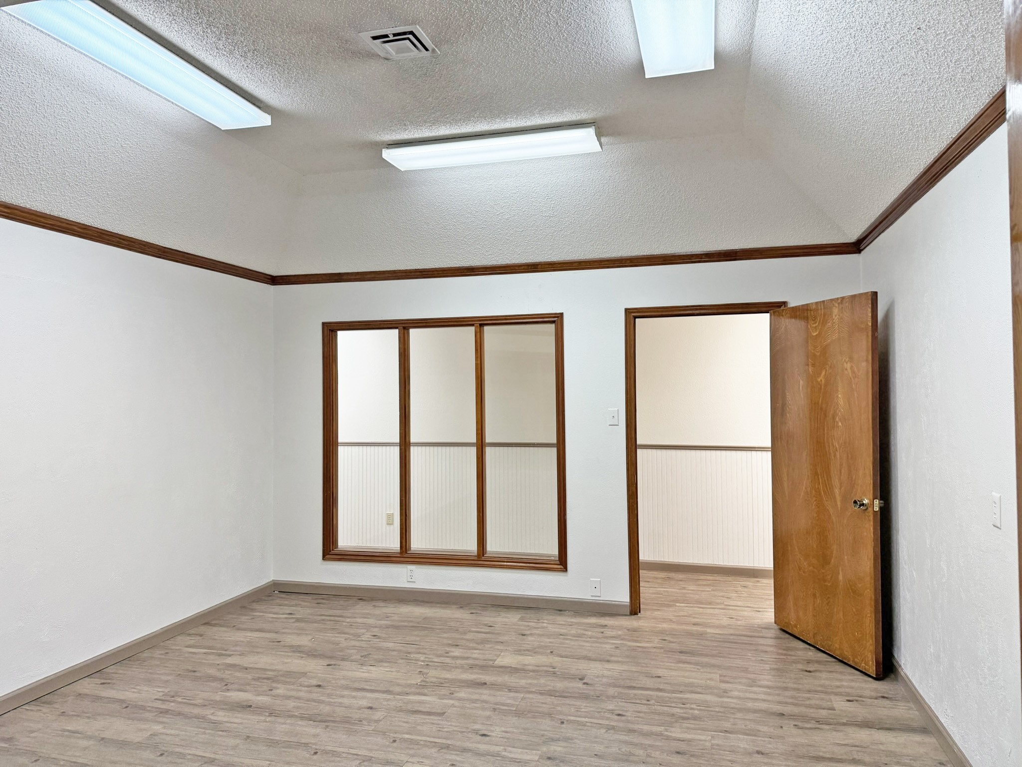 103 E Henderson. Street Cleburne TX 76031