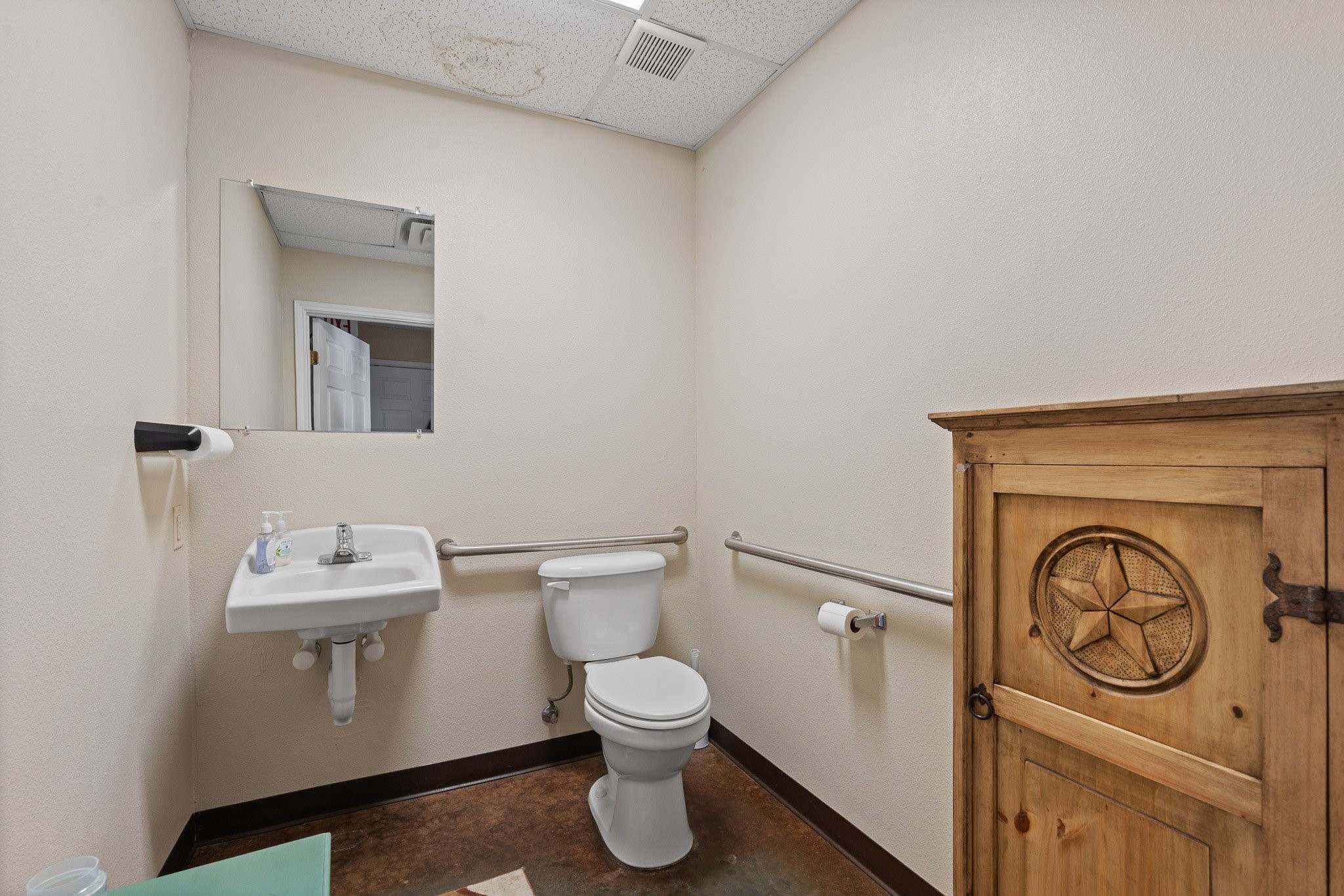 500 W Kilpatrick Street Cleburne TX 76033