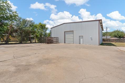 500 W Kilpatrick Street Cleburne TX 76033