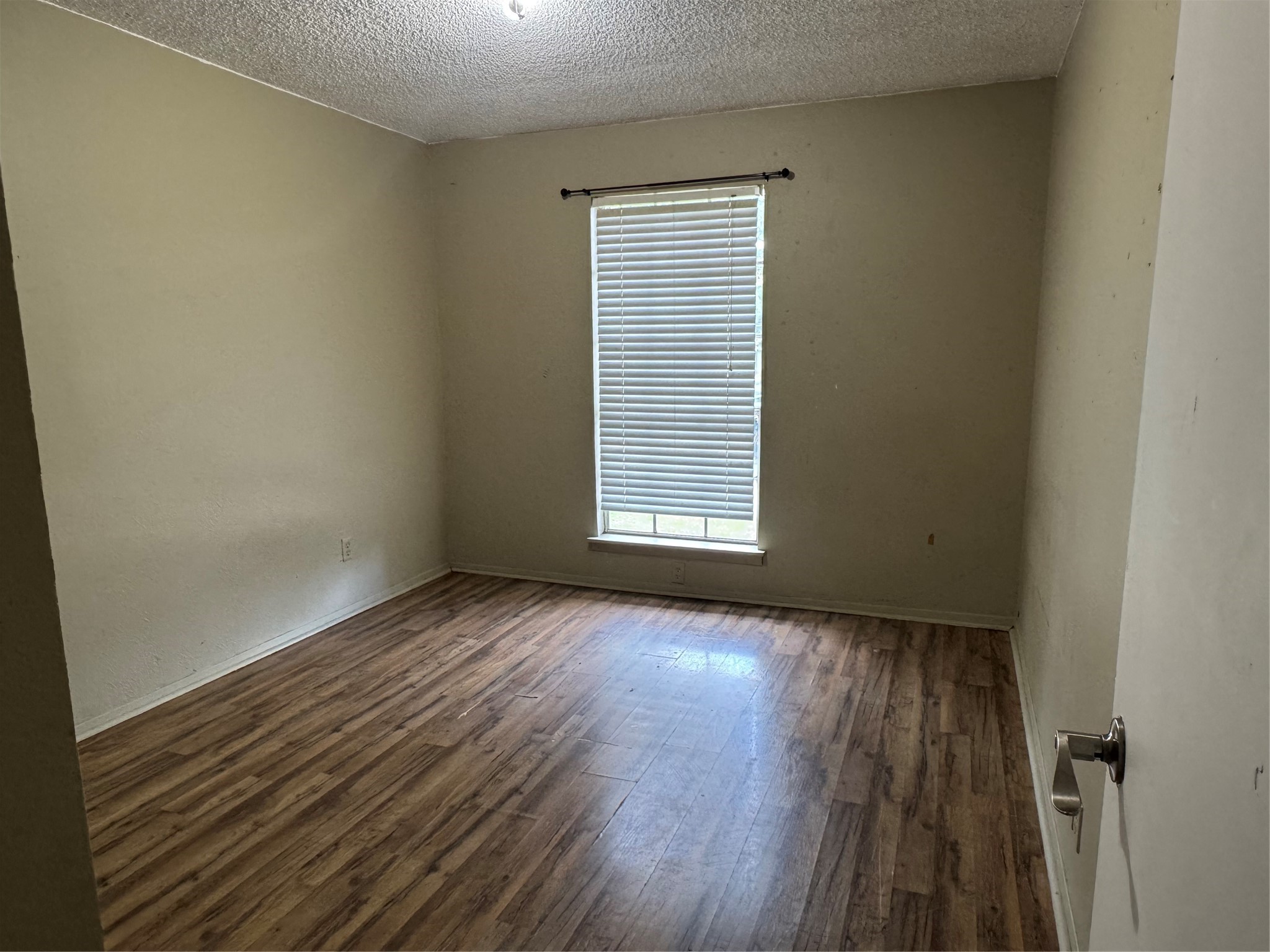 212 N Mimosa Ore City TX 75683