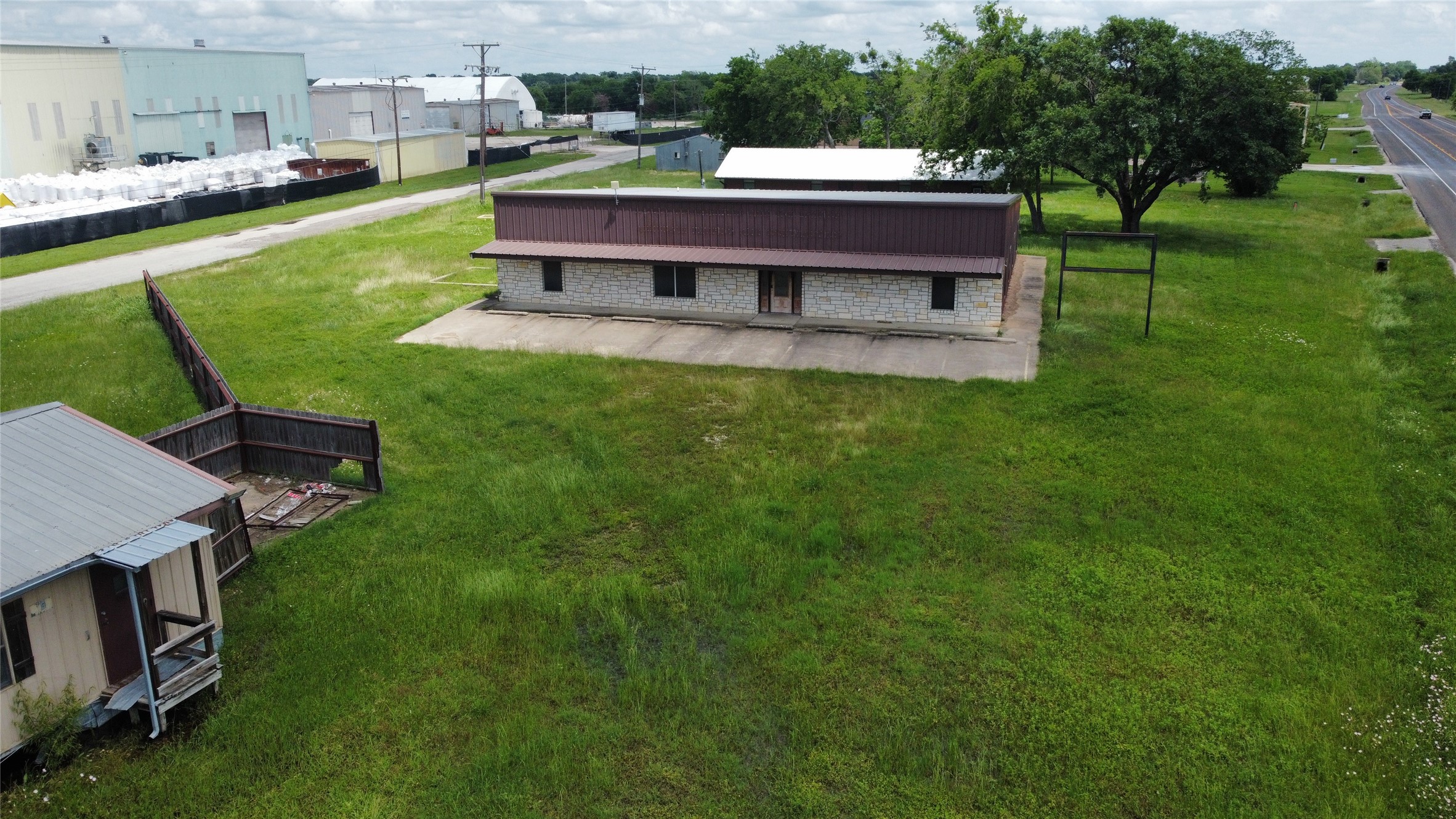 1824 Highway 84 West Mexia TX 76667