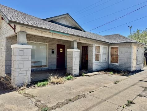 522 N Sylvania Avenue Fort Worth TX 76111