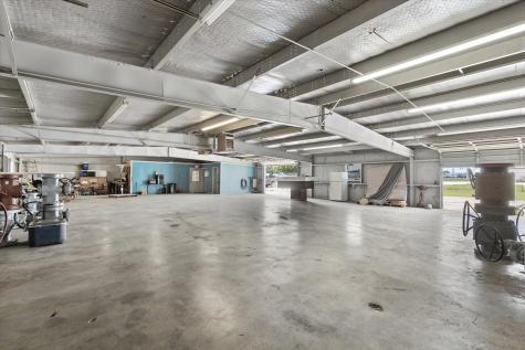 2305 N Main Street Cleburne TX 76033