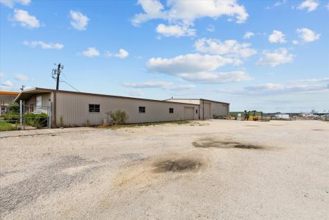 2305 N Main Street Cleburne TX 76033