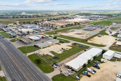 2305 N Main Street Cleburne TX 76033
