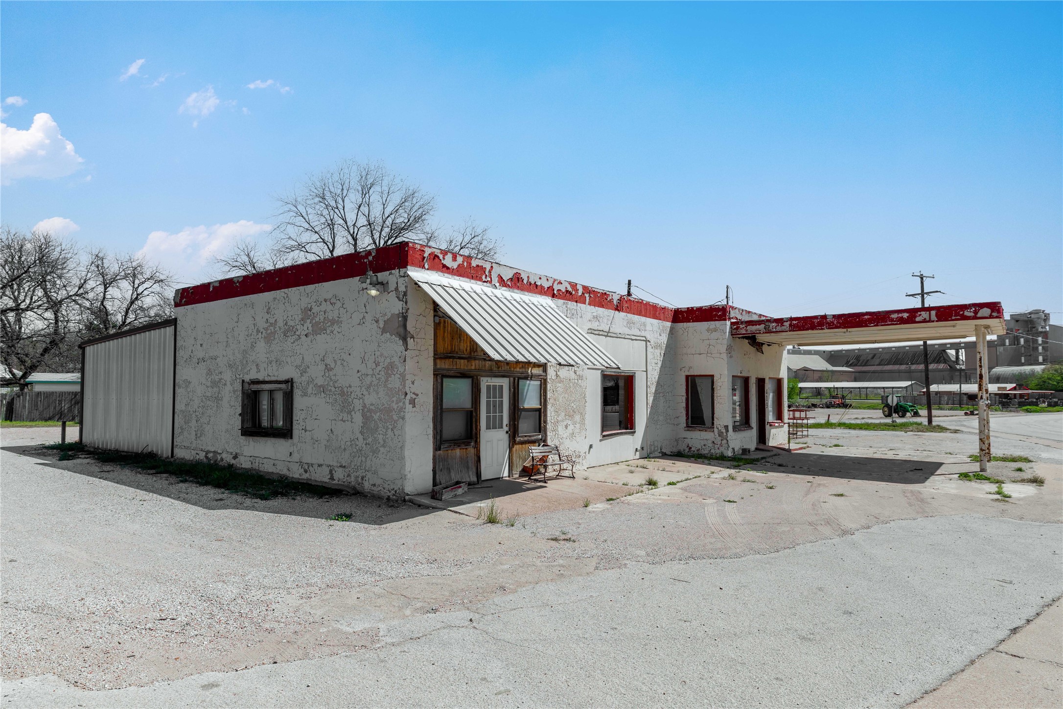 409 N Texas Street De Leon TX 76444