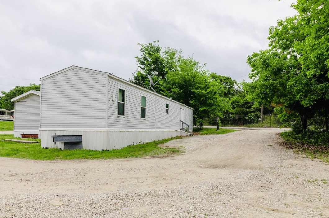 300 W Rabbit Cove Road West Tawakoni TX 75474