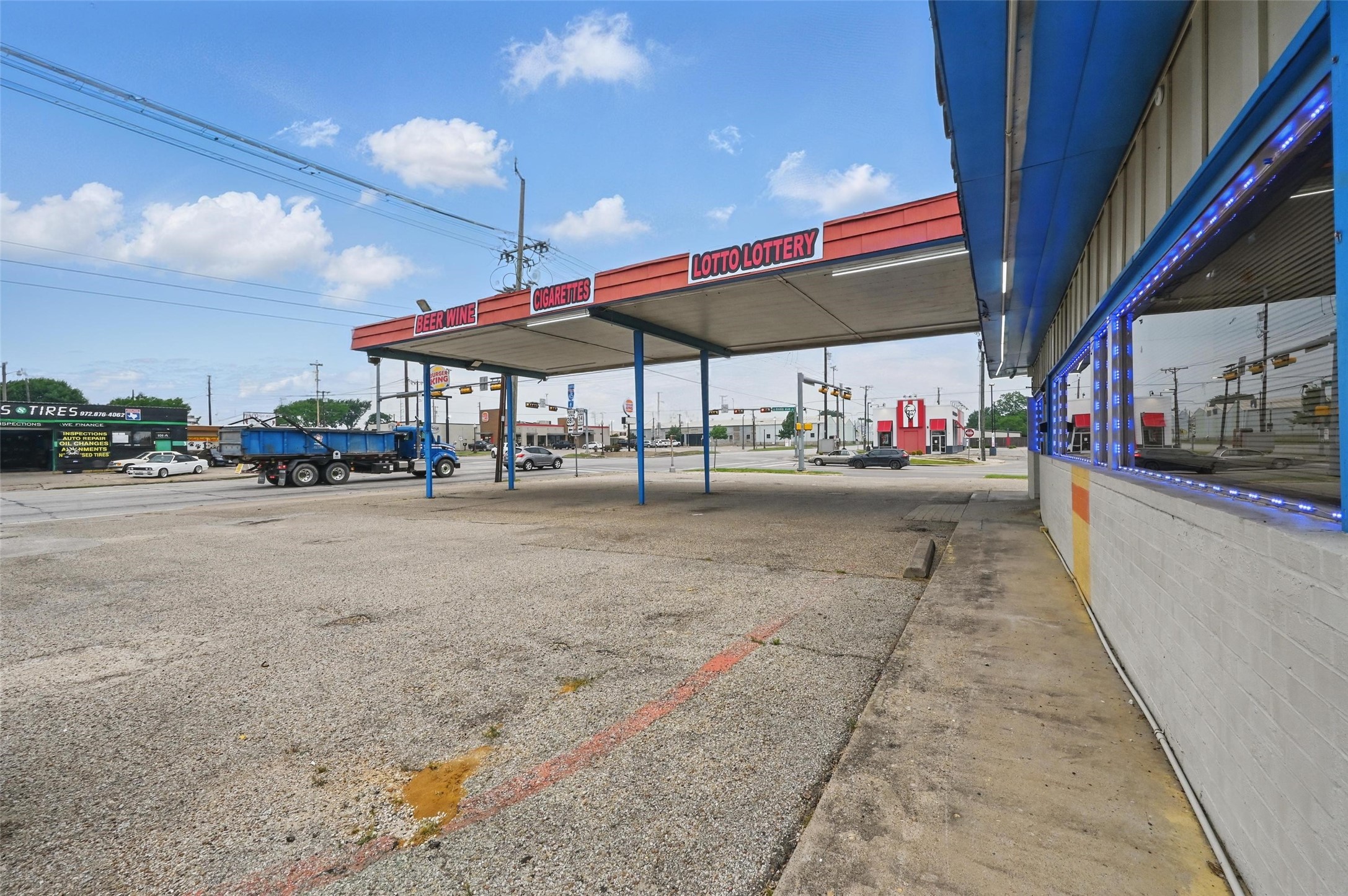 100 S Kaufman Street Ennis TX 75119