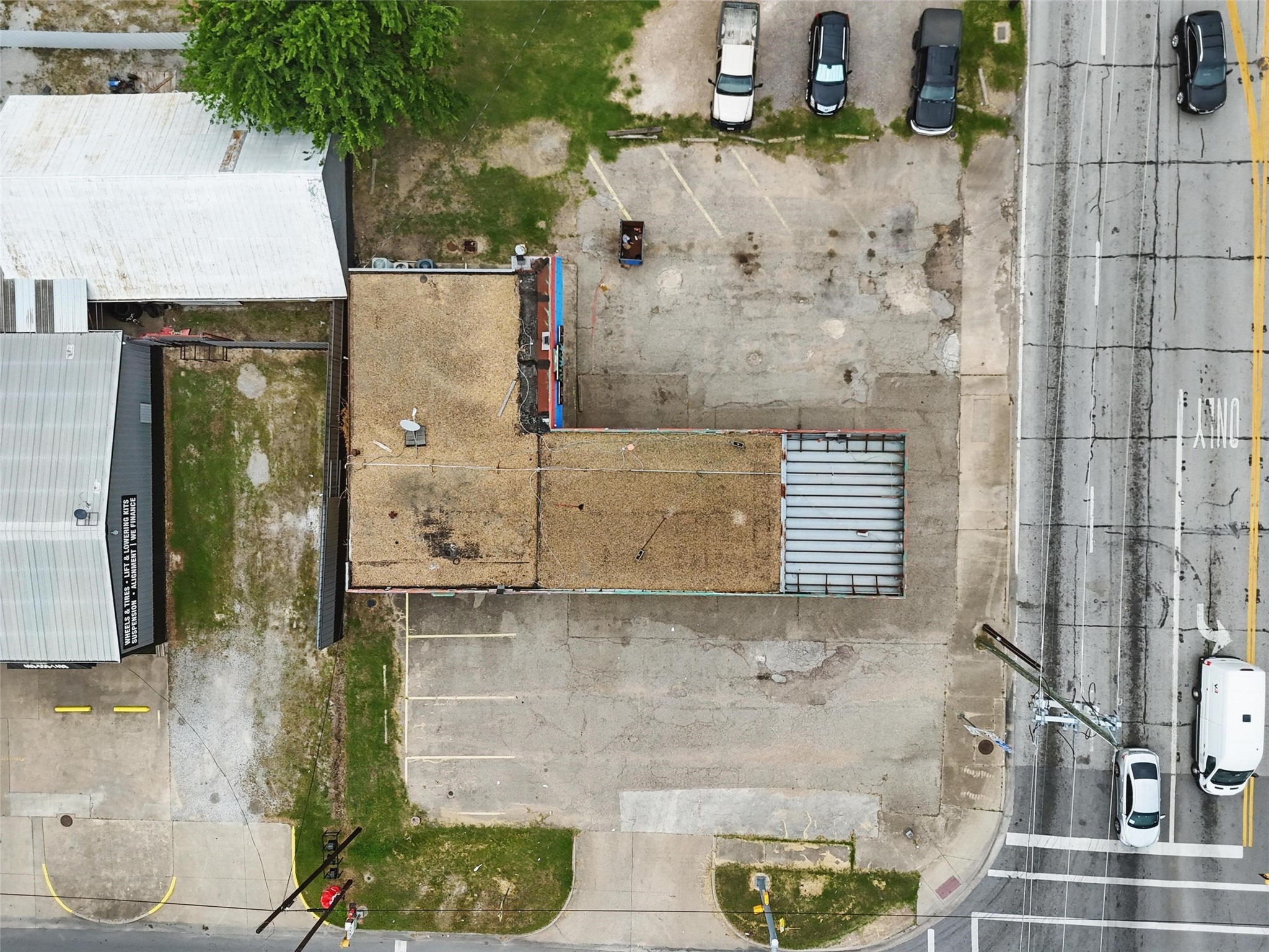 100 S Kaufman Street Ennis TX 75119