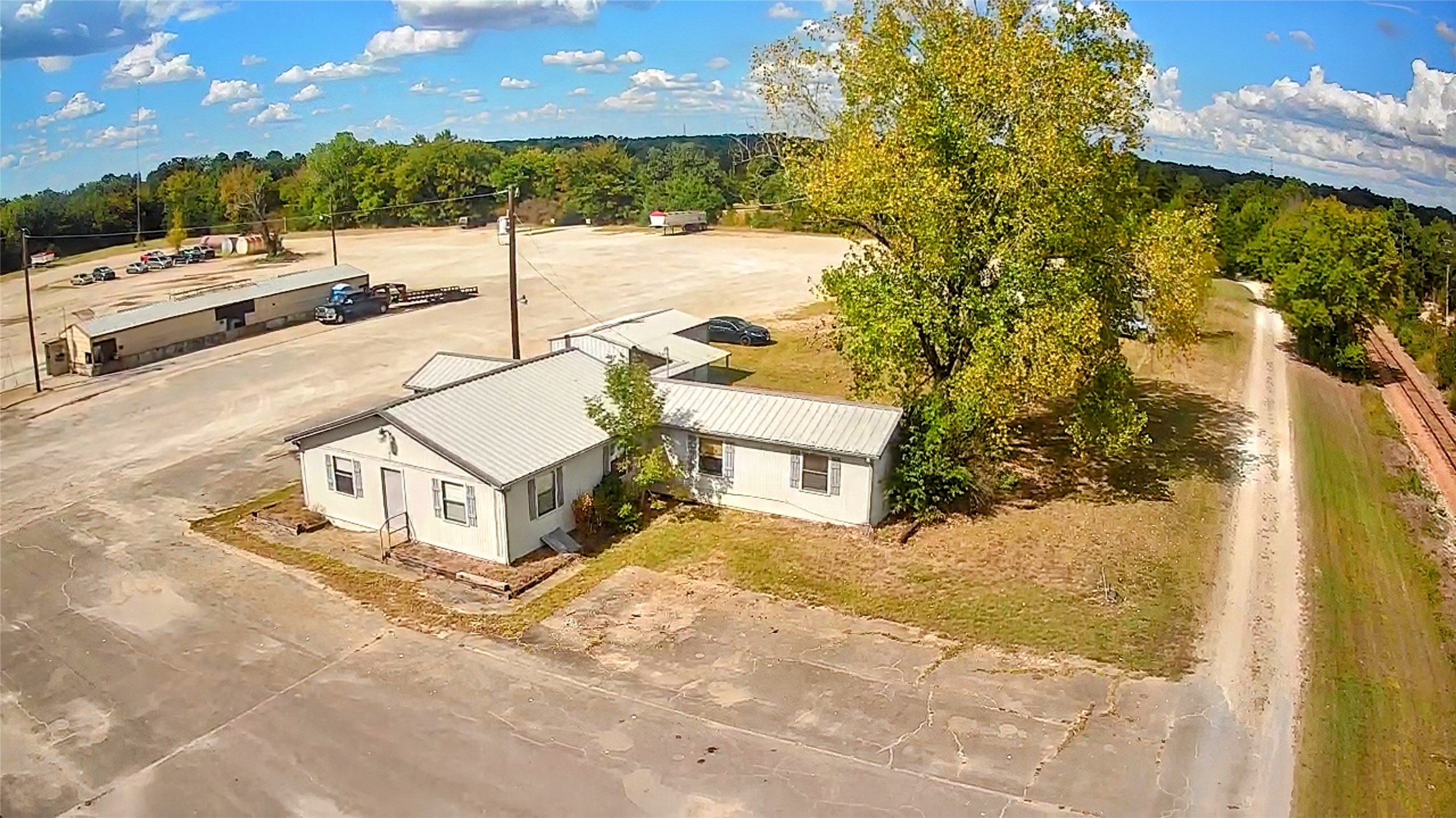 8523 Highway 271 South Powderly TX 75473