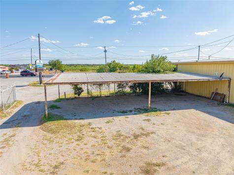 3020 W Walker Street Breckenridge TX 76424