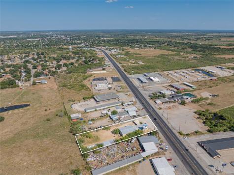 3020 W Walker Street Breckenridge TX 76424
