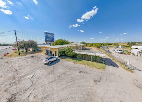 3020 W Walker Street Breckenridge TX 76424