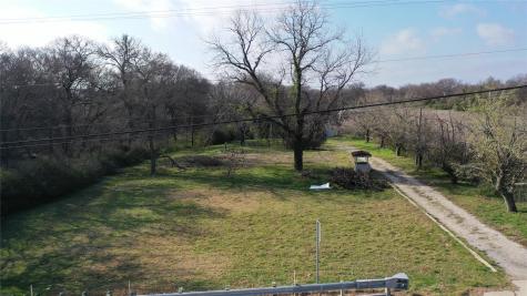 611 W White Street Anna TX 75409
