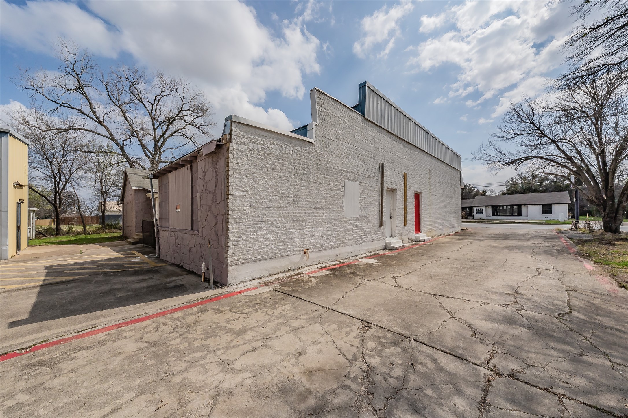 7235 Glenview Drive Richland Hills TX 76180