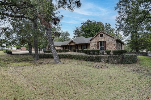 580 N Hampton Road Desoto TX 75115