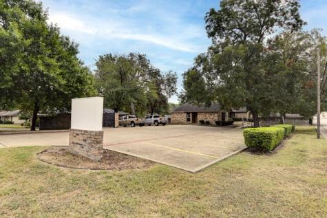580 N Hampton Road Desoto TX 75115