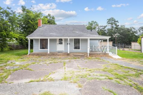 1009 E Denman Avenue Lufkin TX 75901