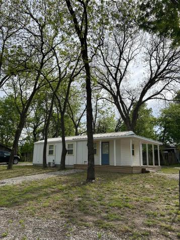 414 N Avenue F Clifton TX 76634