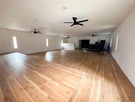 1734 S Denley Drive Dallas TX 75216