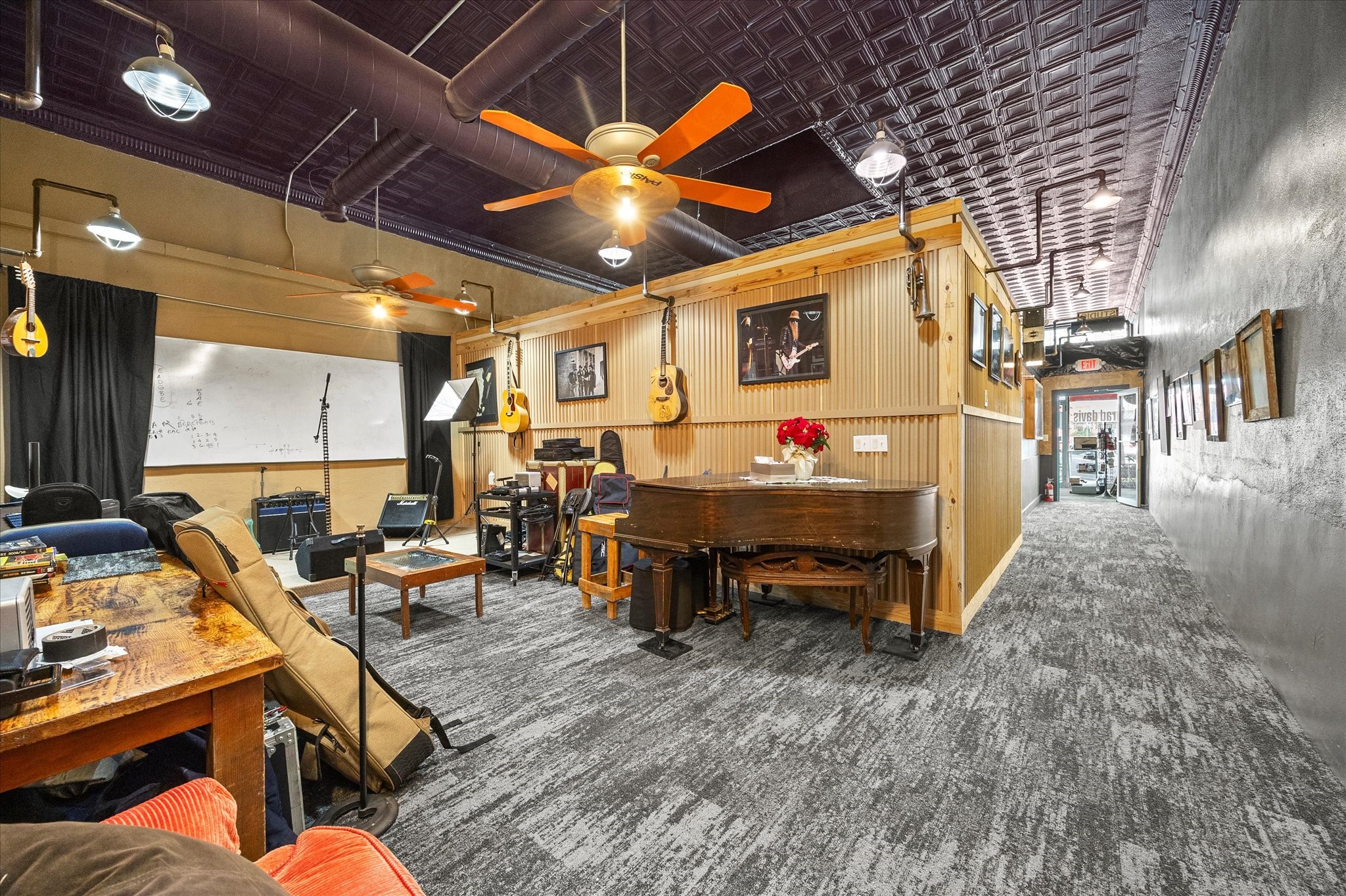 1132 Main Street Commerce TX 75428