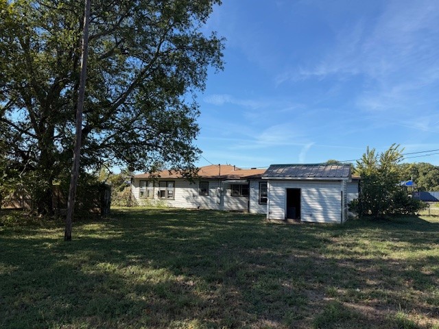 614 N Main Street Springtown TX 76082