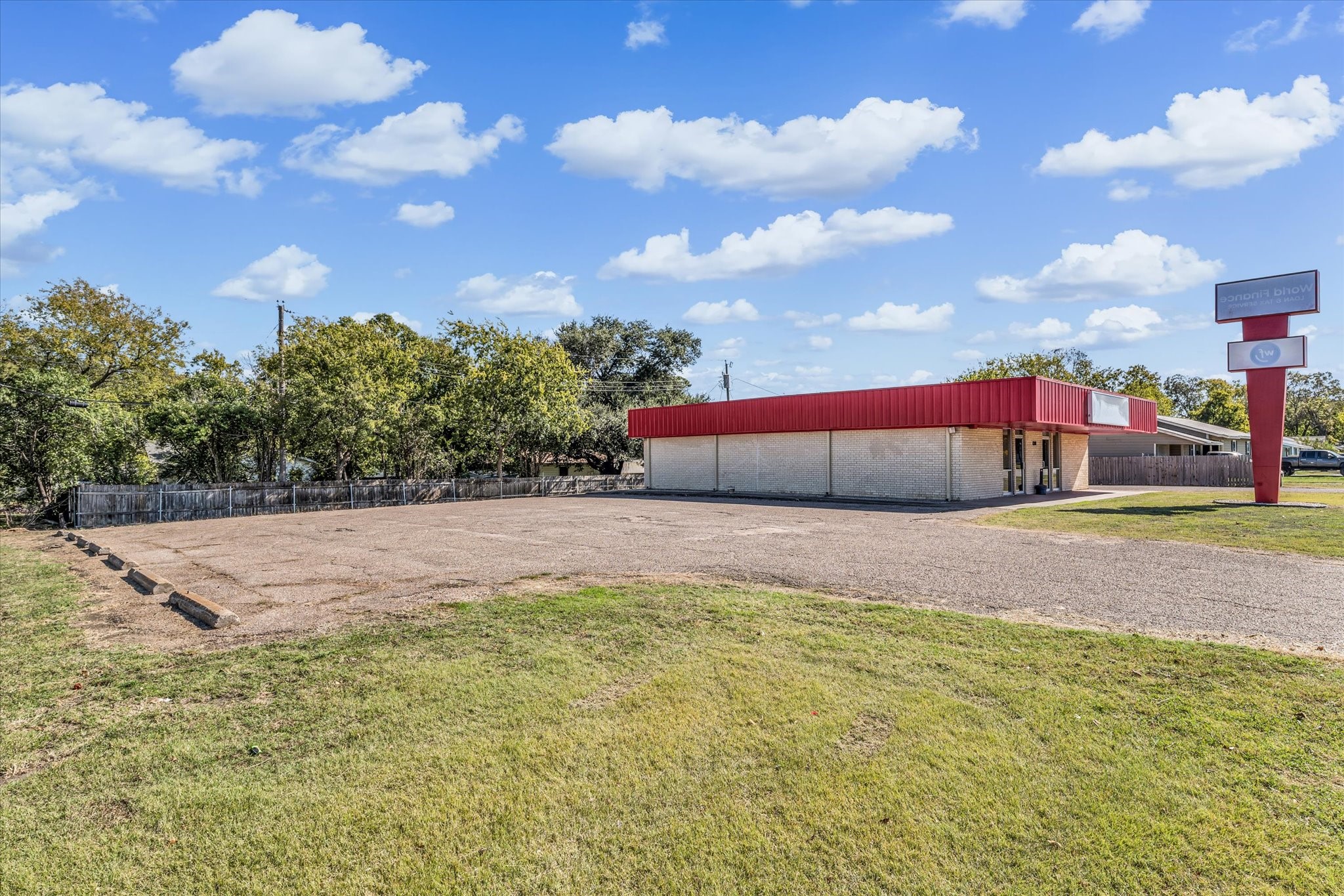 1311 N New Road Waco TX 76710