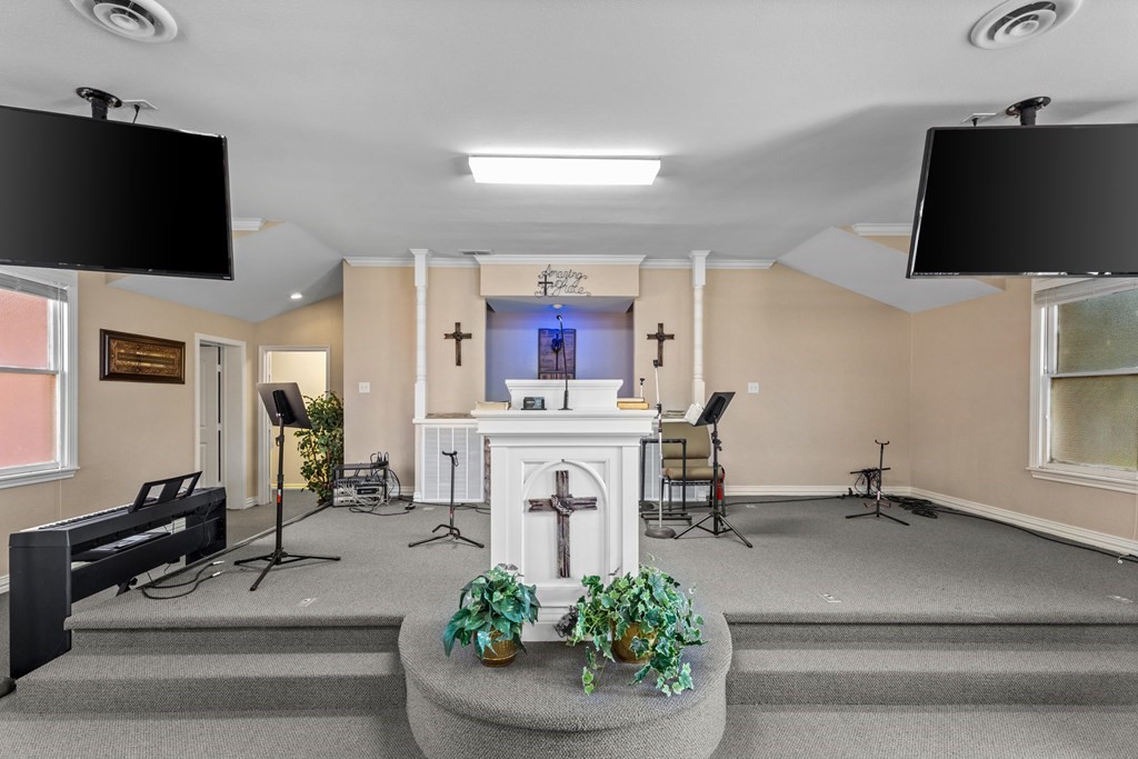 1525 Vz County Road 4512 Ben Wheeler TX 75754