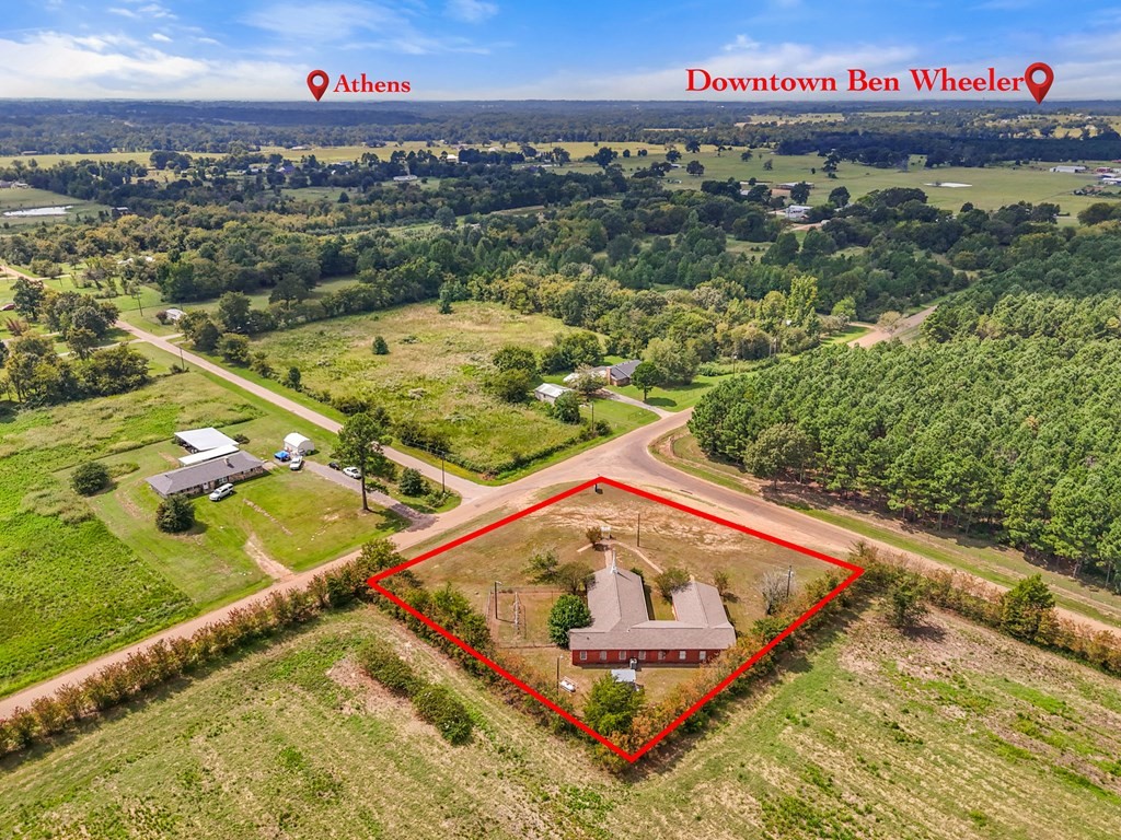 1525 Vz County Road 4512 Ben Wheeler TX 75754