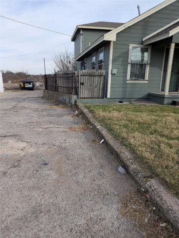 3120 N Main Street Fort Worth TX 76106