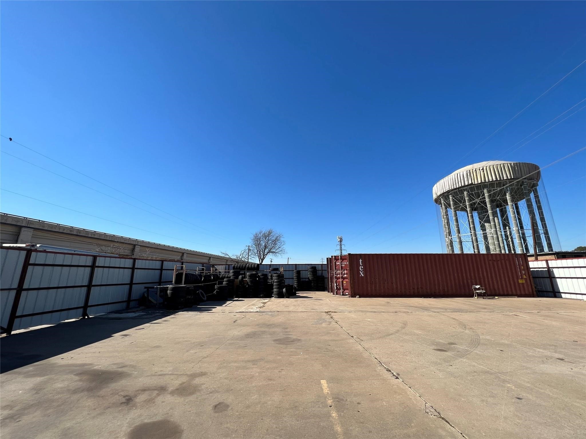 109 N Story Road Irving TX 75061