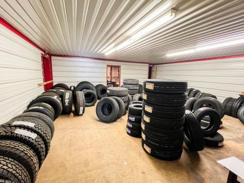 1106 W Main Street Olney TX 76374