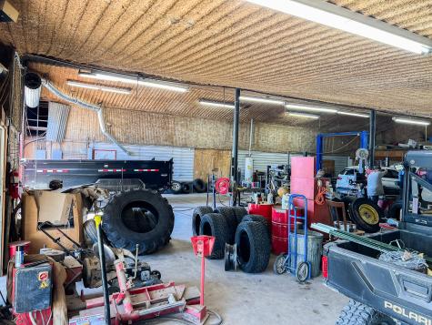 1106 W Main Street Olney TX 76374