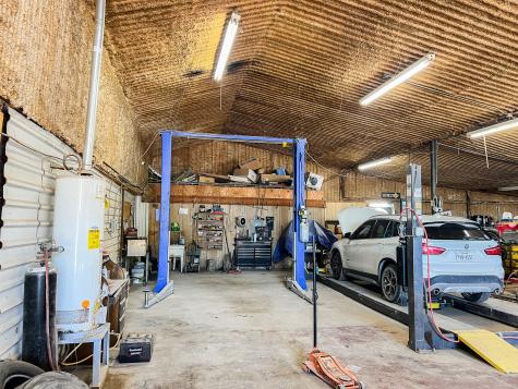 1106 W Main Street Olney TX 76374