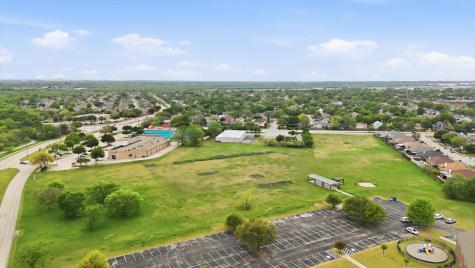 2045 Green Oaks Boulevard SE Arlington TX 76017