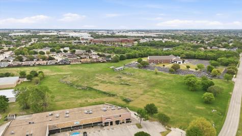 2045 Green Oaks Boulevard SE Arlington TX 76017