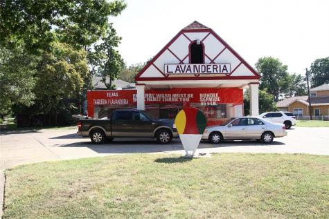 1700 W 10th Street Dallas TX 75208