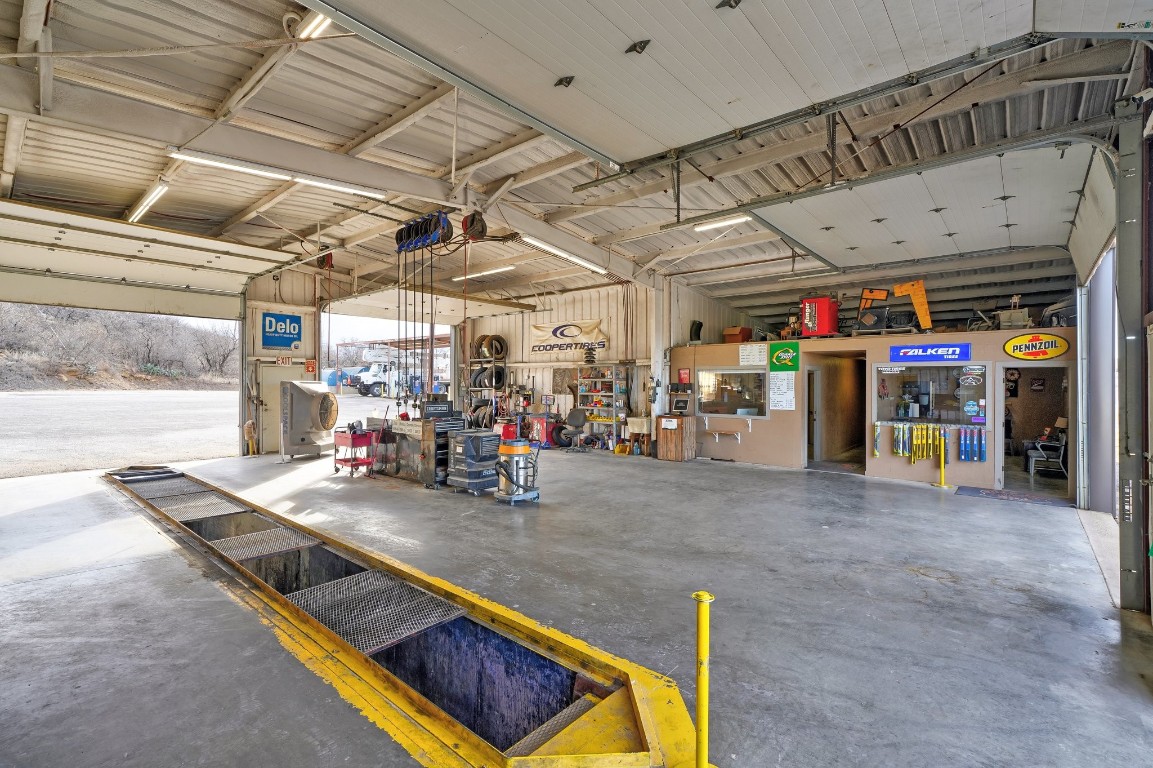 164 Us Highway 380 W Graham TX 76450