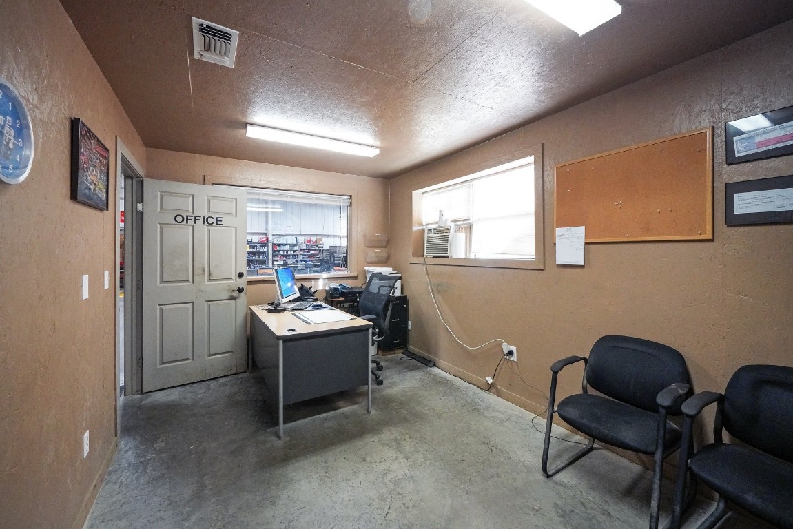 164 Us Highway 380 W Graham TX 76450