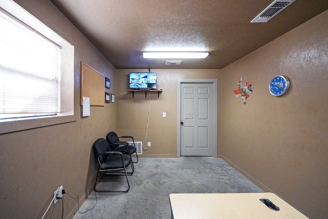 164 Us Highway 380 W Graham TX 76450