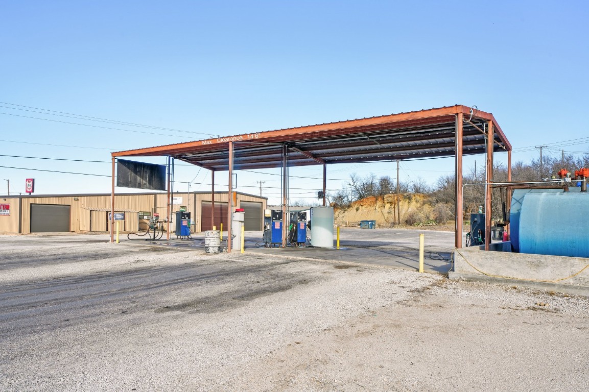 164 Us Highway 380 W Graham TX 76450