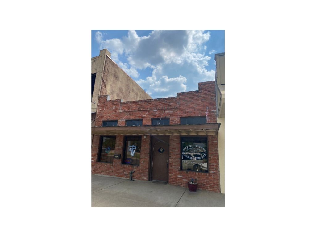215 Main Street SW Ennis TX 75119