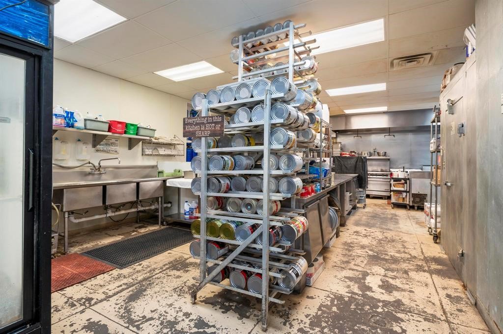 414 Main Street Windom TX 75492