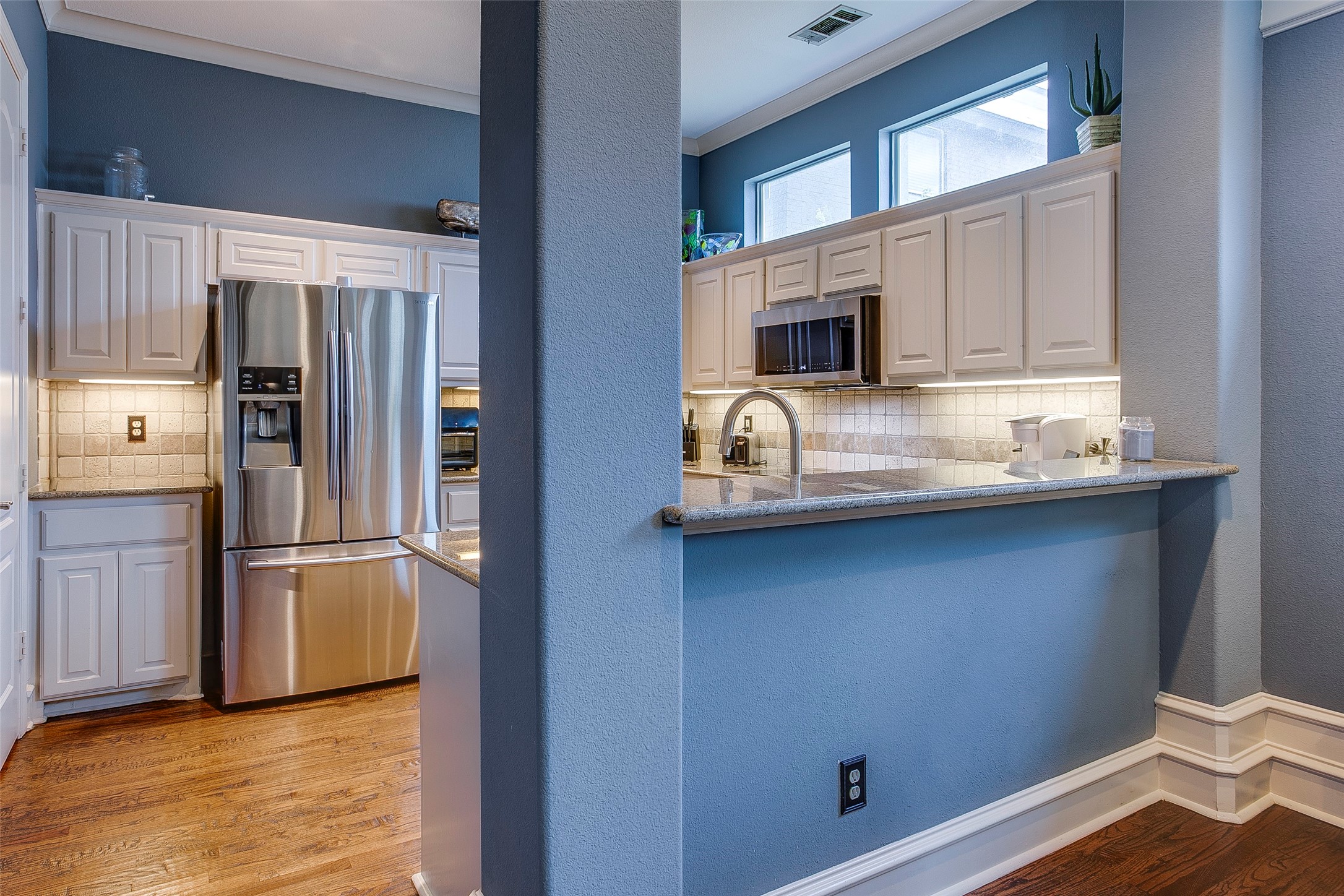 5006 Cedar Springs Road Dallas TX 75235