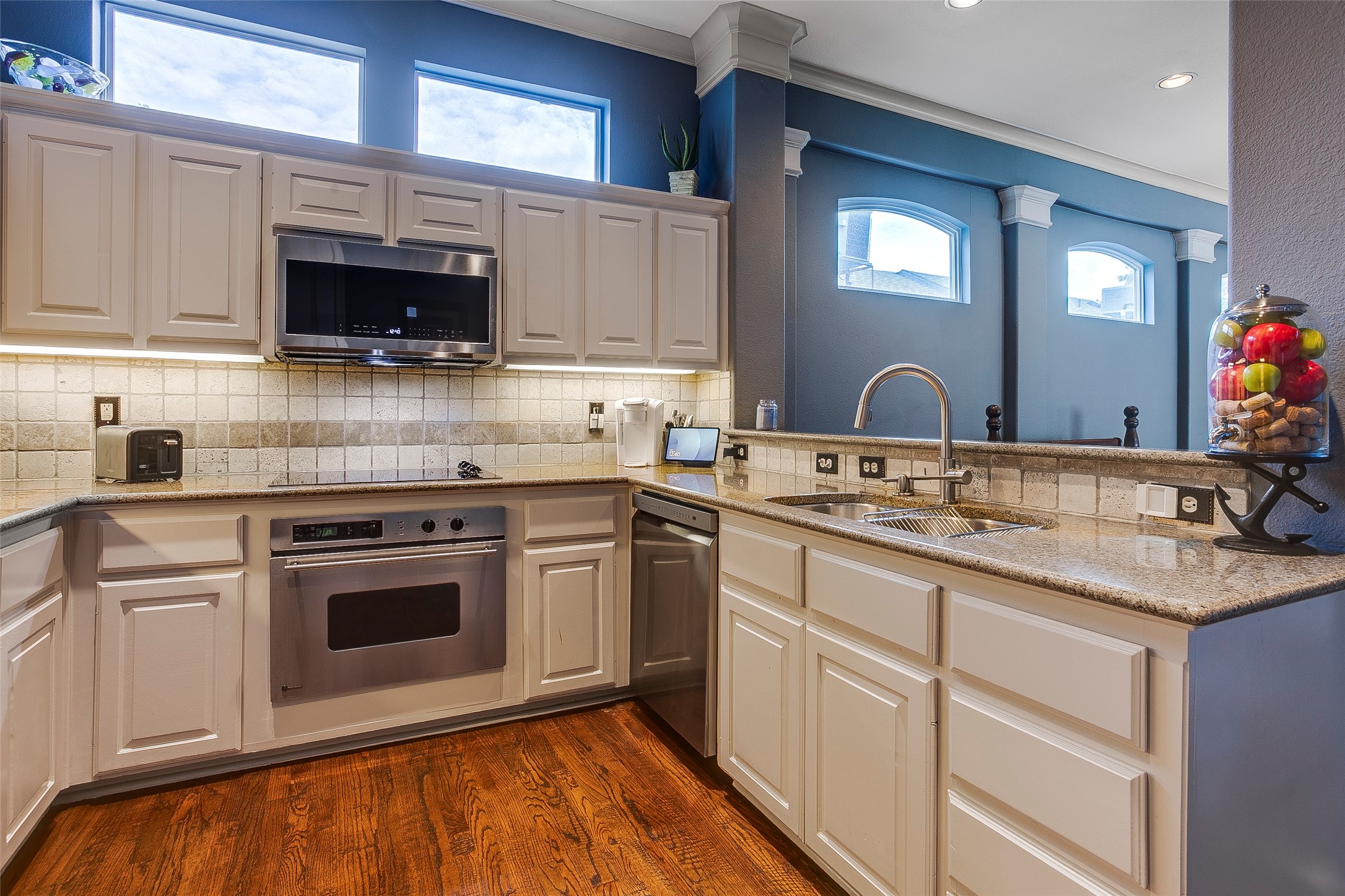 5006 Cedar Springs Road Dallas TX 75235