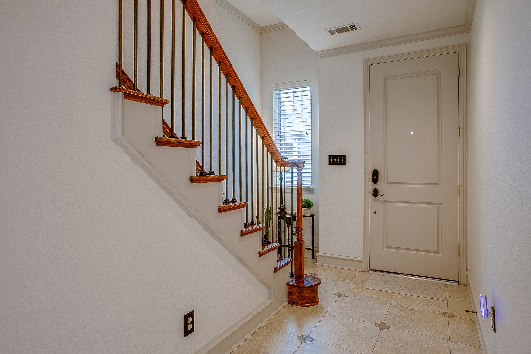 5006 Cedar Springs Road Dallas TX 75235