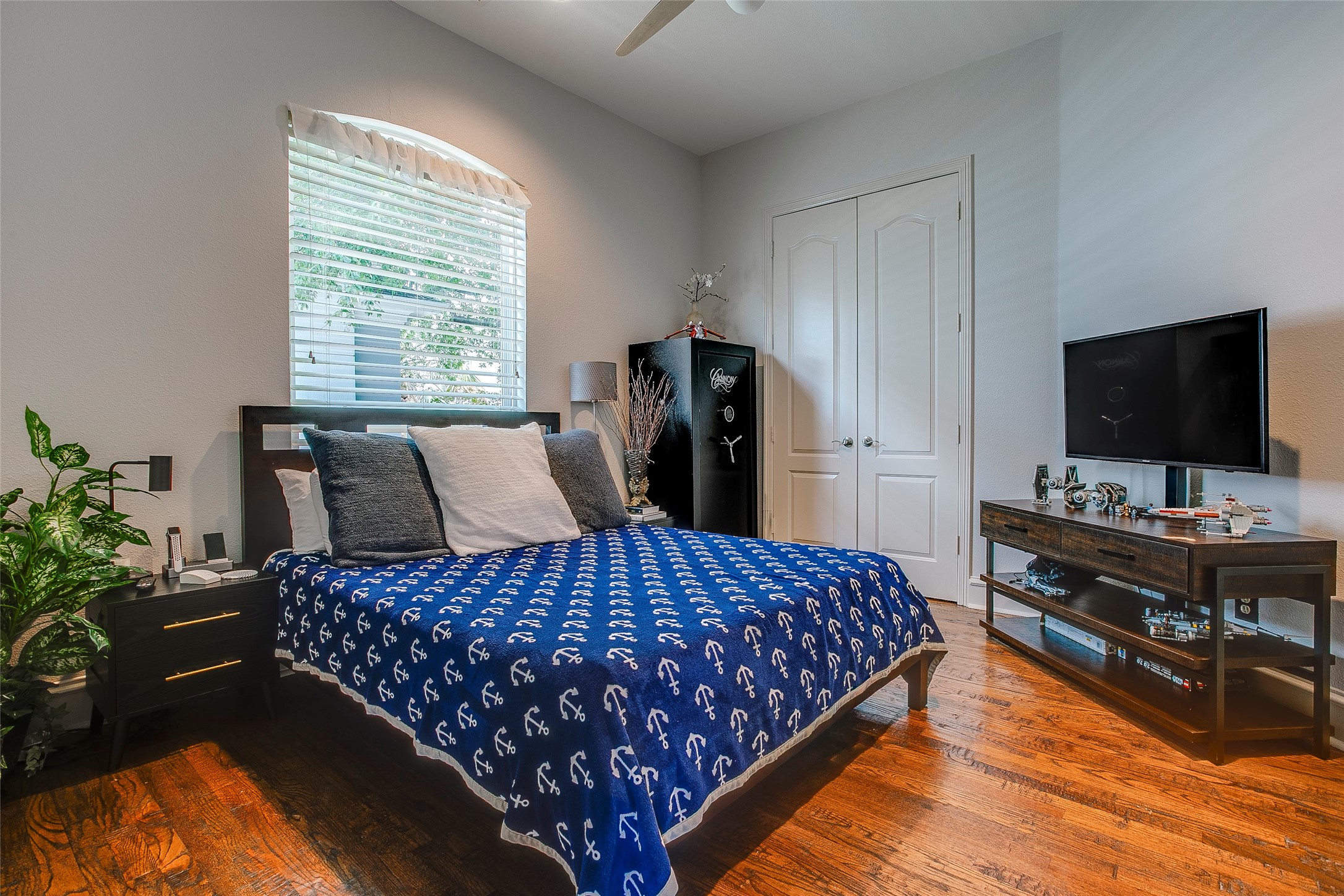 5006 Cedar Springs Road Dallas TX 75235