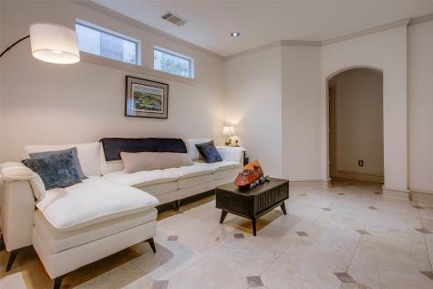 5006 Cedar Springs Road Dallas TX 75235