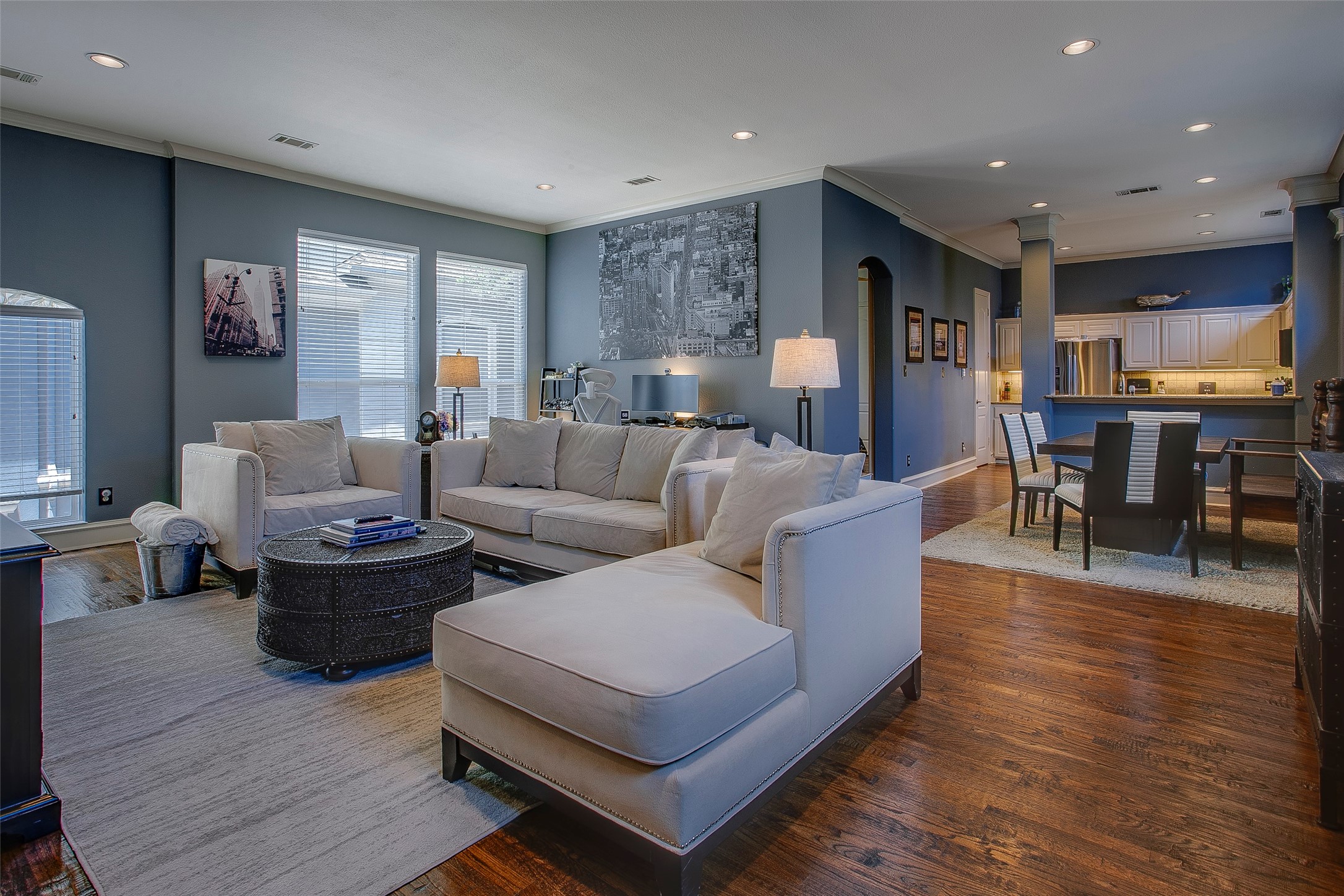 5006 Cedar Springs Road Dallas TX 75235