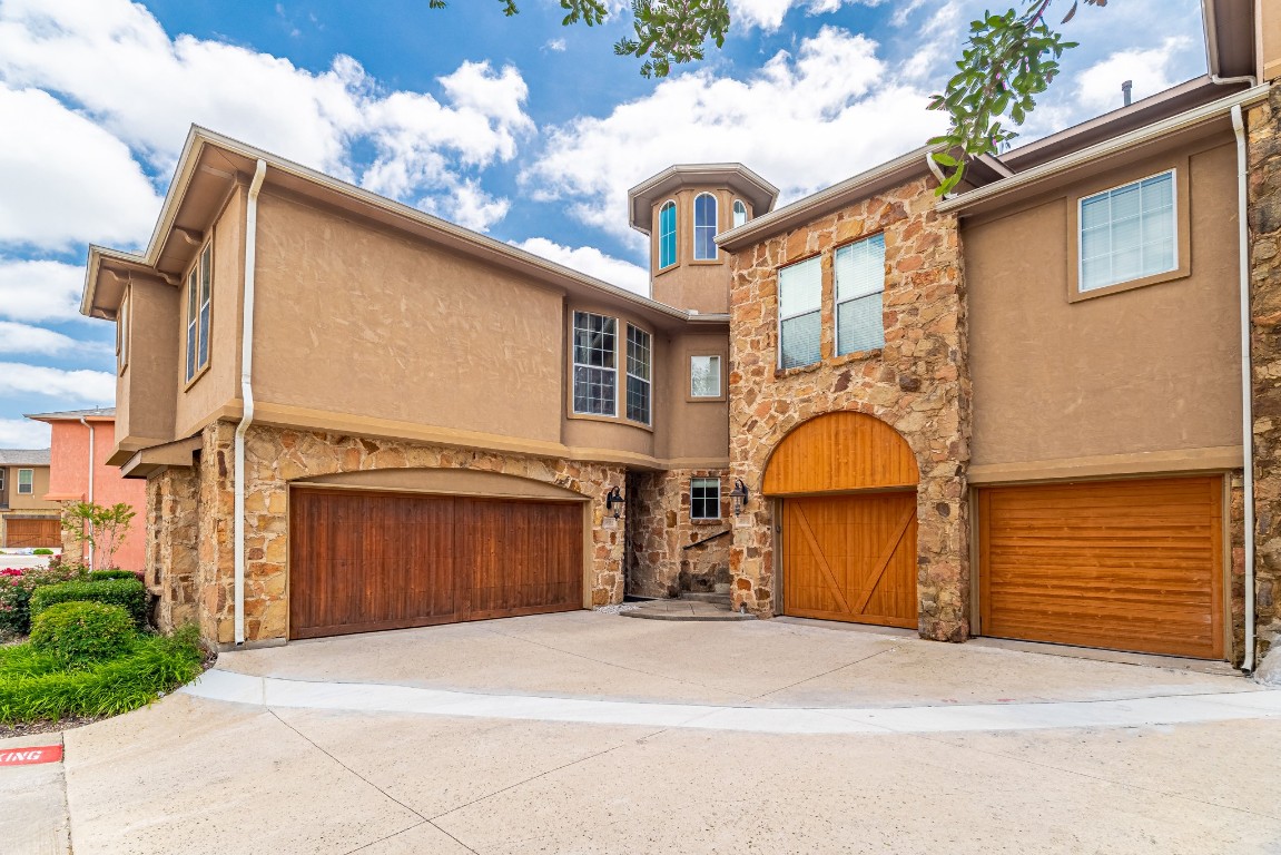 2635 Villa Di Lago Grand Prairie TX 75054